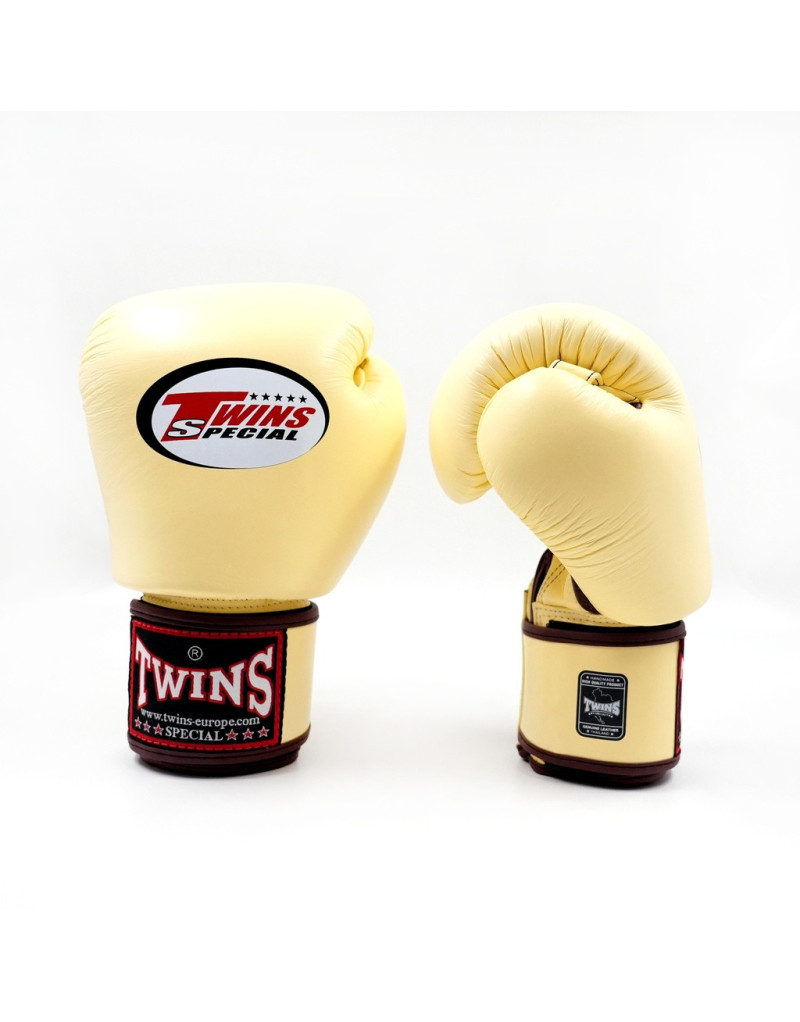 Guantes de Boxeo Twins Special BGVL 3 Vanilla | Il Coliseum | Muay Thai Profesional