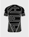 Camiseta Buddha MMA en tonos negros, grises y blancos. Diseño moderno con logotipo Buddha y frase “Mixed Martial Arts”.