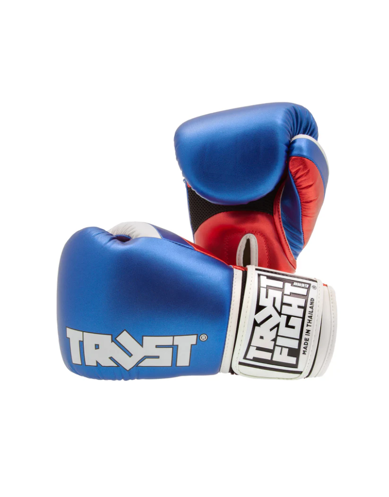 Guantes Trust Fight Metalizados de Muay Thai Morado, Blanco y Dorado. Para todos los deportes de contacto, fabricados en Asia.