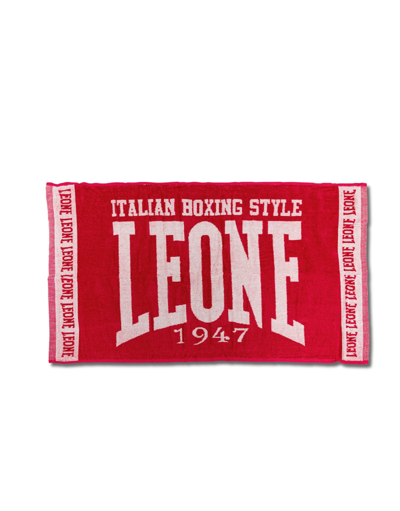 Leone 1947 Red Towel | Sports Towel for Boxing, MMA and the Gym