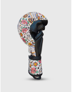 Guantes MMA Buddha Mexican. Diseño old school con calaveras y flores. Perfecto para tus días de entrenamiento.