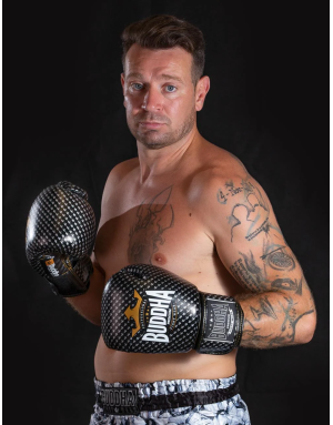 Buddha Titanium Black. Ergonomic gloves for boxing and Muay Thai.