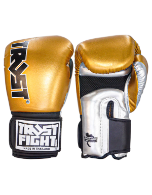 Guante Trust Fight de Thai Squire Semi Piel Dorado, Plata y Negro metalizados. Fabricados a mano en Tailandia con microfibra.
